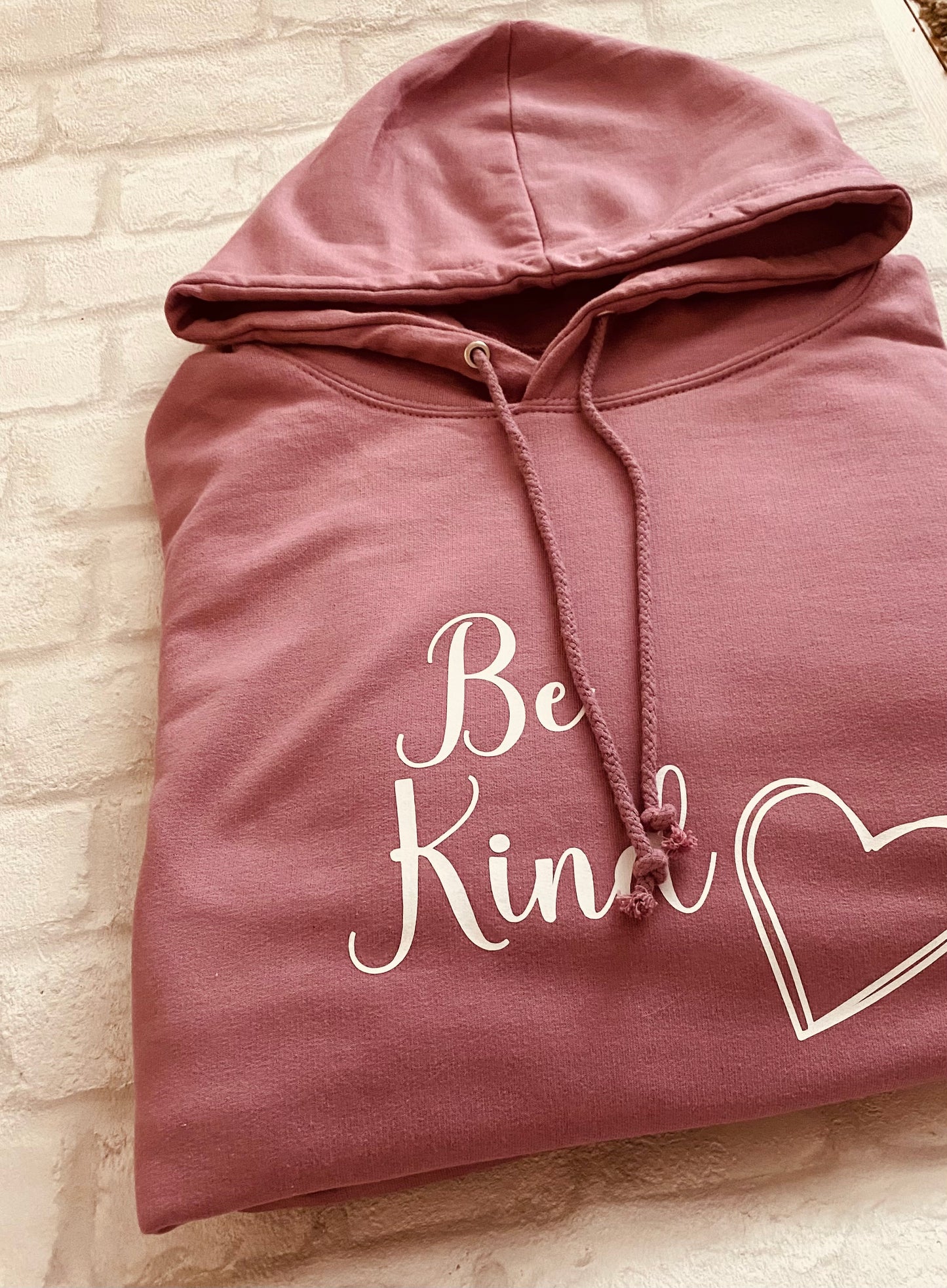 Be kind slogan hoody