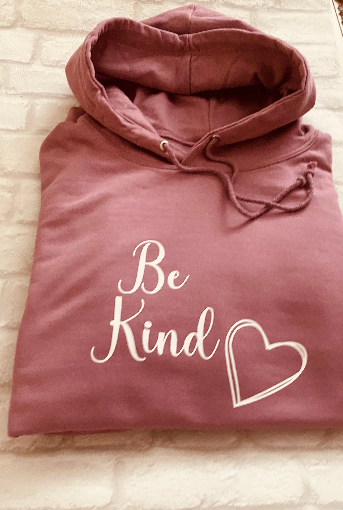 Be kind slogan hoody