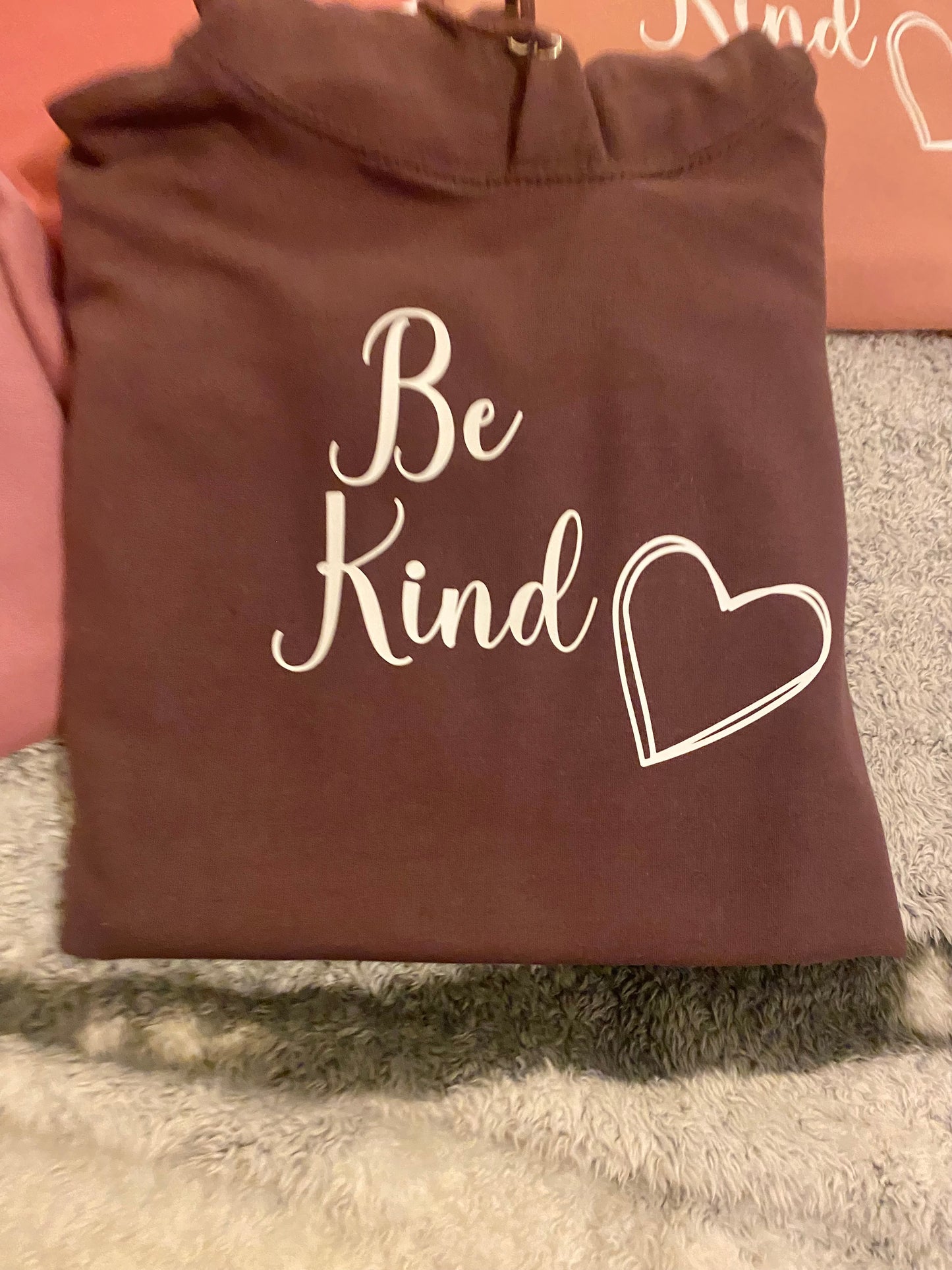 Be kind slogan hoody