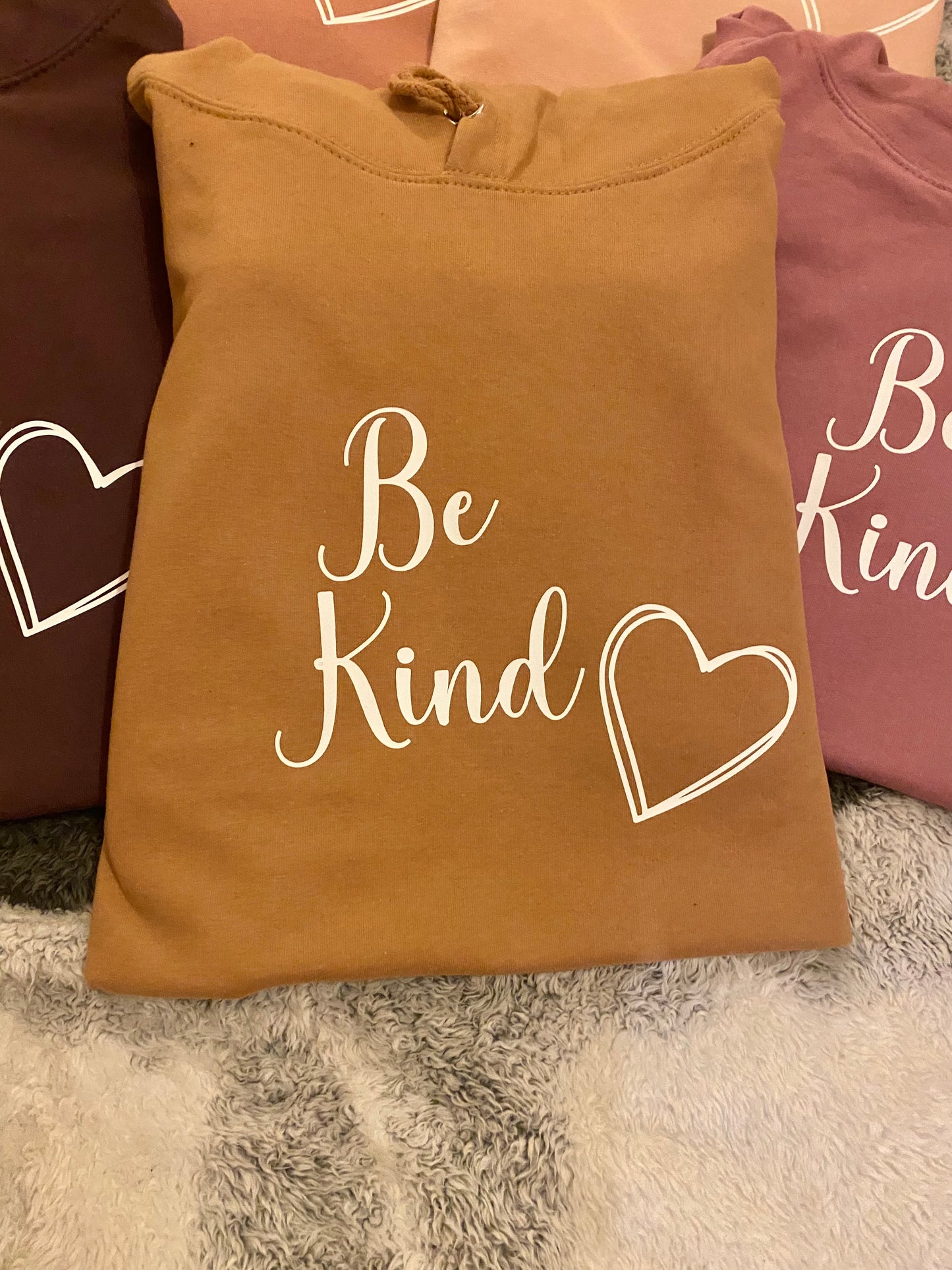 Be kind slogan hoody