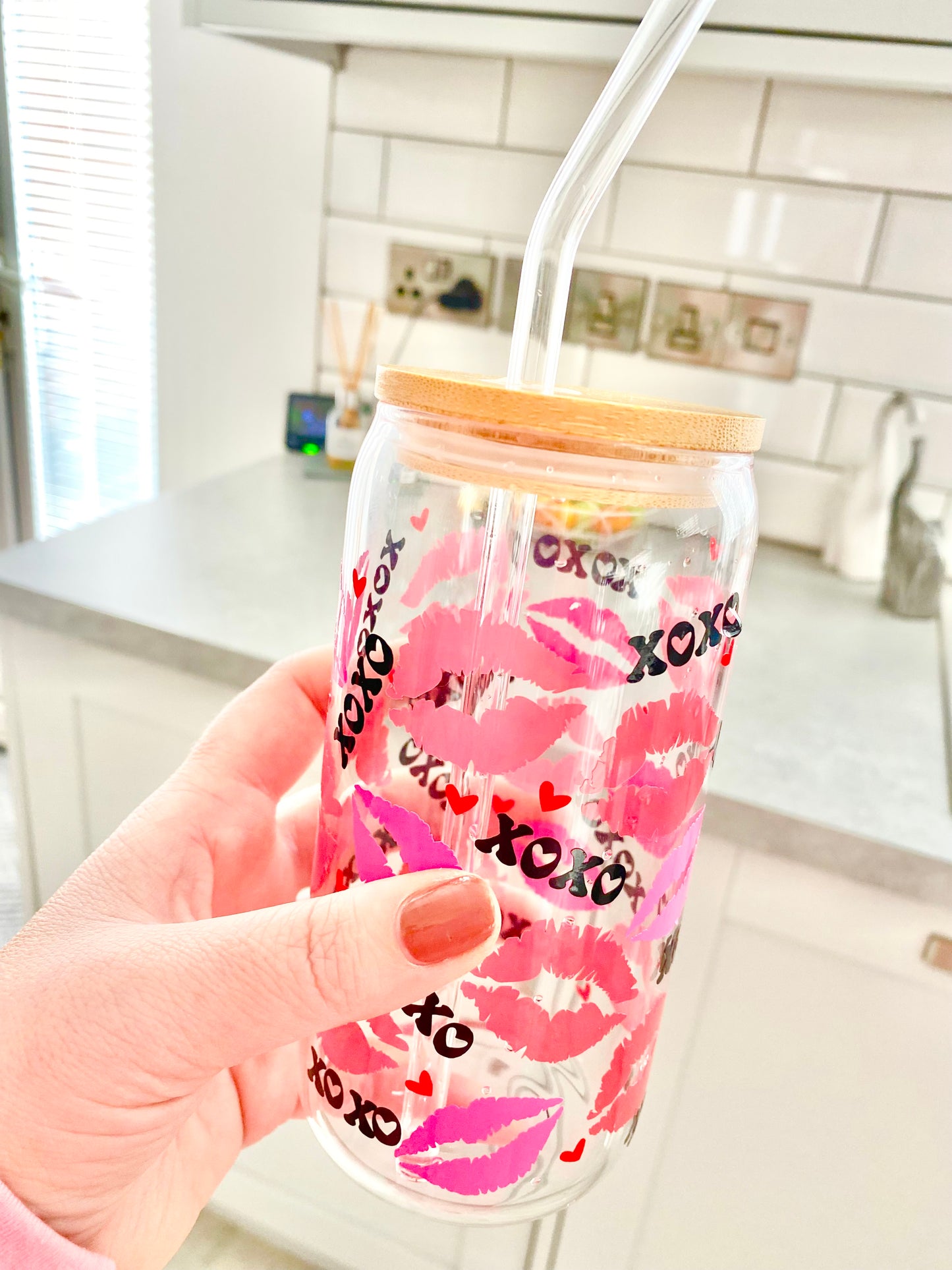 colour changing glass with bamboo lid and glass straw, valentines glass jar